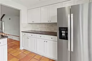 2375 Lakeside Mews, Sarasota, FL 34235 - Photo 12