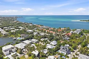 3920 Roberts Point Rd, Sarasota, FL 34242 - Photo 12