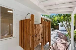 2142 Waldemere St, Sarasota, FL 34239 - Photo 18