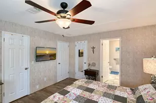 238 Southwinds Dr, Sarasota, FL 34231 - Photo 30