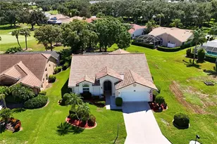 6404 Stone River Rd, Bradenton, FL 34203 - Photo 2