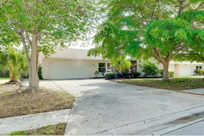 2013 38th Street W, Bradenton, FL 34205 - Photo 2