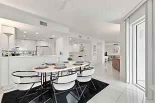2525 Gulf of Mexico Dr, Longboat Key, FL 34228 - Photo 18