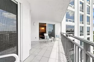 2525 Gulf of Mexico Dr, Longboat Key, FL 34228 - Photo 10