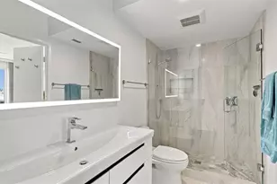 2525 Gulf of Mexico Dr, Longboat Key, FL 34228 - Photo 26
