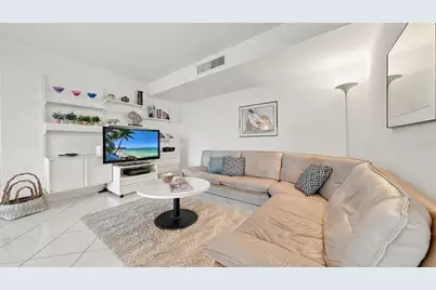 2525 Gulf Of Mexico Drive #7B, Longboat Key, FL 34228 - Photo 14