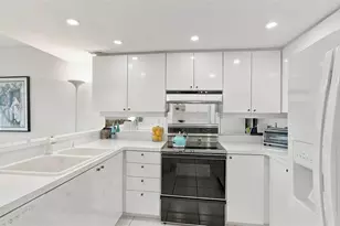 2525 Gulf of Mexico Dr, Longboat Key, FL 34228 - Photo 22