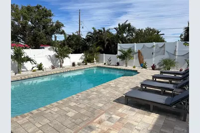 215 60th Street NW, Bradenton, FL 34209 - Photo 6