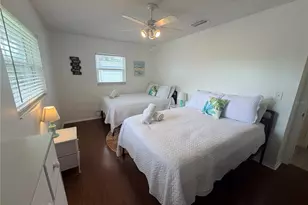 215 60th St NW, Bradenton, FL 34209 - Photo 4