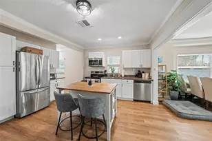 453 41st Ave S, Saint Petersburg, FL 33705 - Photo 8