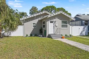 453 41st Ave S, Saint Petersburg, FL 33705 - Photo 2