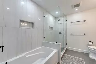 1102 Benjamin Franklin Dr, Sarasota, FL 34236 - Photo 26