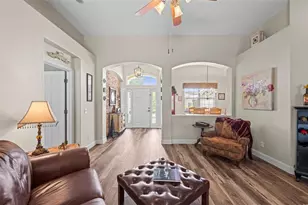 743 Stonecrest Dr, Sarasota, FL 34232 - Photo 8