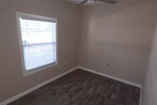1868 Laurel St, Sarasota, FL 34236 - Photo 6