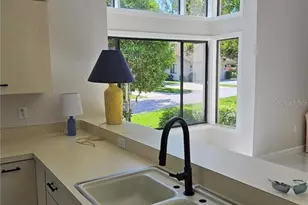 3183 Sandleheath, Sarasota, FL 34235 - Photo 4