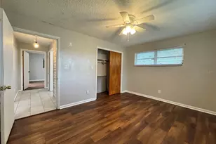 3439 McIntosh Rd, Sarasota, FL 34232 - Photo 12