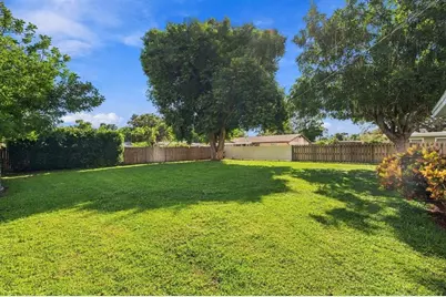 3030 Courtland Street, Sarasota, FL 34237 - Photo 4
