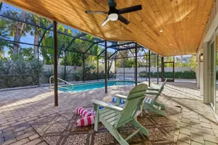 4879 Commonwealth Dr, Sarasota, FL 34242 - Photo 30