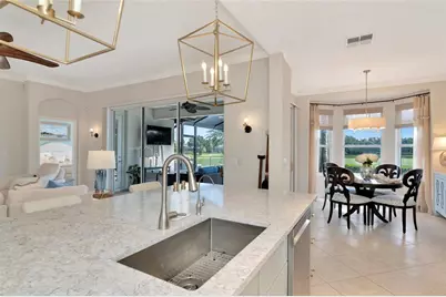 9719 Discovery Terrace, Bradenton, FL 34212 - Photo 10