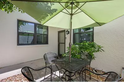 226 Sherwood Drive, Bradenton, FL 34210 - Photo 4