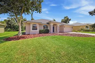 3104 River Woods Dr, Parrish, FL 34219 - Photo 2