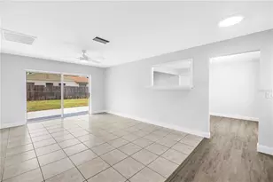 2918 Sandpointe Dr, Bradenton, FL 34205 - Photo 4