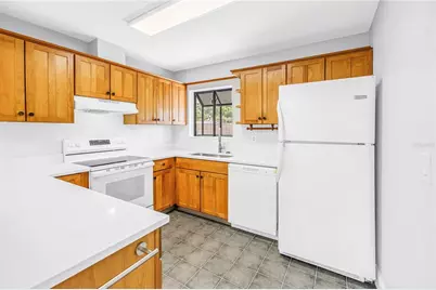 2918 Sandpointe Drive, Bradenton, FL 34205 - Photo 6