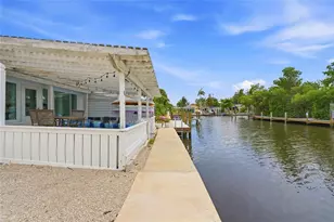 28 Seaside Ct, Holmes Beach, FL 34217 - Photo 40