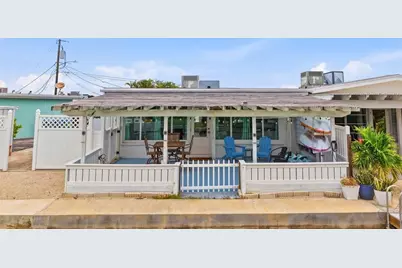 28 Seaside Court, Holmes Beach, FL 34217 - Photo 30