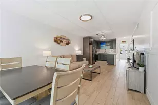 28 Seaside Ct, Holmes Beach, FL 34217 - Photo 14