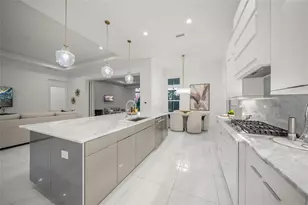 16903 Verona Pl, Lakewood Ranch, FL 34202 - Photo 8