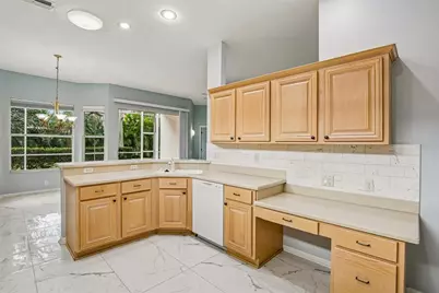 5814 Fairwoods Circle, Sarasota, FL 34243 - Photo 20