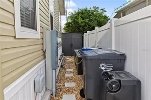 919 50th Ave W, Bradenton, FL 34207 - Photo 12