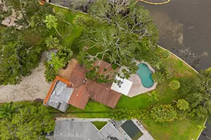 5381 Palos Verdes Dr, Sarasota, FL 34231 - Photo 24