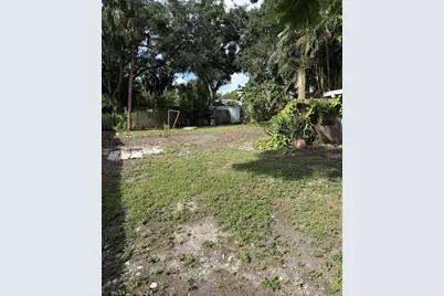 1708 12th Avenue W, Bradenton, FL 34205 - Photo 2
