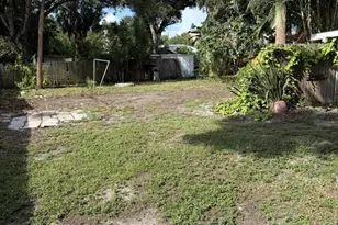 1708 12th Ave W, Bradenton, FL 34205 - Photo 2