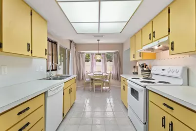 3378 Kenmore Drive, Sarasota, FL 34231 - Photo 4