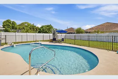 7201 11th Avenue W, Bradenton, FL 34209 - Photo 2