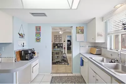7201 11th Avenue W, Bradenton, FL 34209 - Photo 10