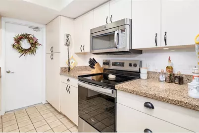 3012 Hyde Park Street, Sarasota, FL 34239 - Photo 10
