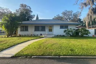 1901 6th St W, Palmetto, FL 34221 - Photo 2