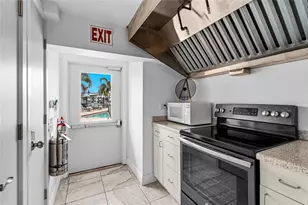 2055 Champion St, Sarasota, FL 34231 - Photo 48