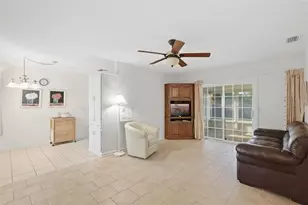 5375 49th Ave N, Saint Petersburg, FL 33709 - Photo 6