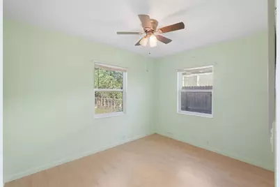 5375 49th Avenue N, Saint Petersburg, FL 33709 - Photo 12