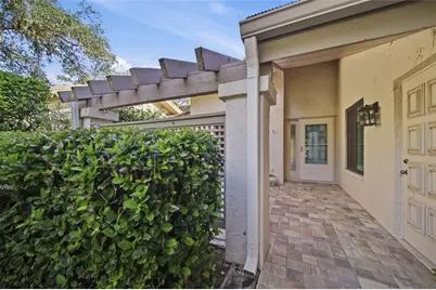 3266 Sandleheath #51, Sarasota, FL 34235 - Photo 4