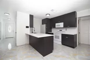 4313 Hollow Hill Dr, Tampa, FL 33624 - Photo 4