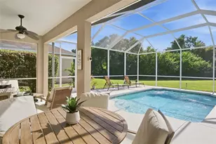 414 Londonderry Dr, Sarasota, FL 34240 - Photo 8