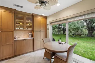 4239 Carriage Dr, Sarasota, FL 34241 - Photo 10