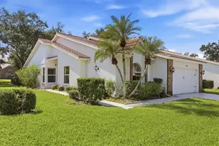 5837 Garden Lakes Dr, Bradenton, FL 34203 - Photo 2