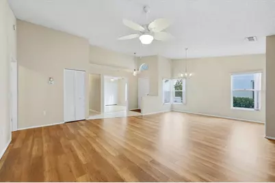 5837 Garden Lakes Drive, Bradenton, FL 34203 - Photo 10
